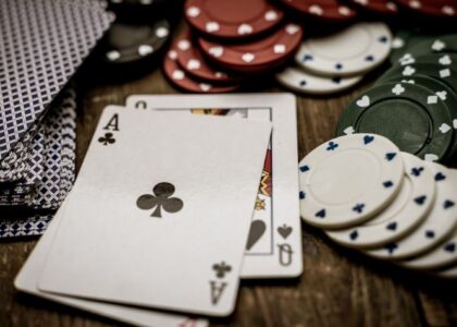 How to Adjust Your Online Poker Strategy Against Short-Stackers